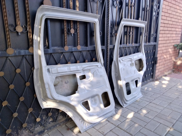 Задняя боковая дверь левая стеклопластиковая для Chevrolet Niv@ купить недорого с доставкой в Видное