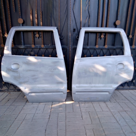 Задняя боковая дверь левая стеклопластиковая для Chevrolet Niv@ купить недорого с доставкой в Видное