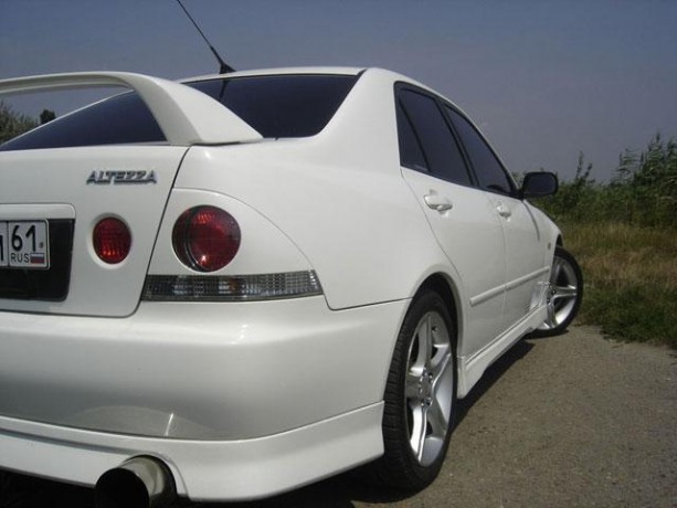 Накладки на заднюю оптику Toyota Altezza (10) купить недорого с доставкой в Видное